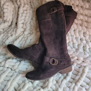 Size 8M brown suede boots Croma Vintage
